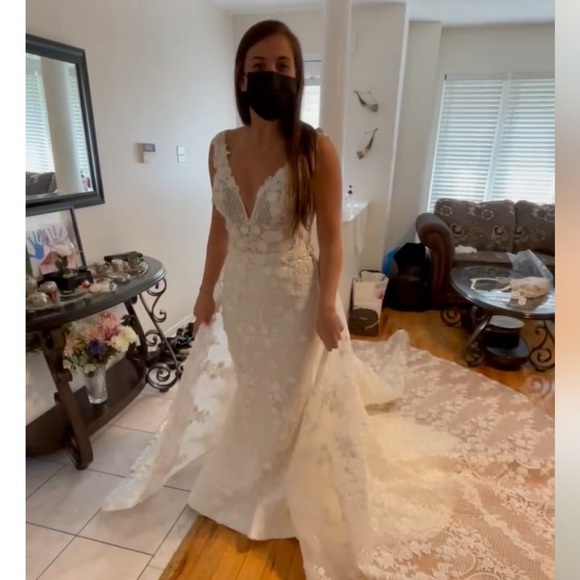 Custom Made Wedding Dress by Dana Malaeb - Picture 4 of 6